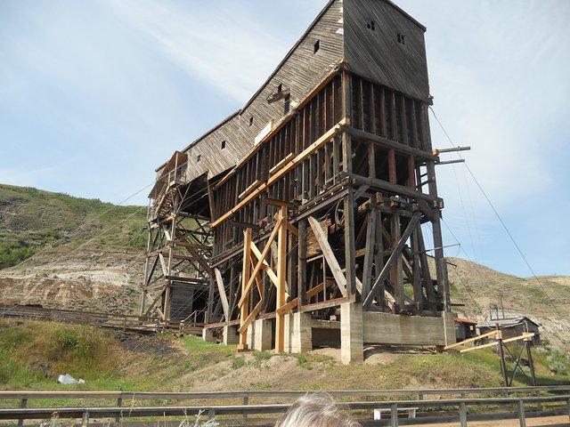 Drumheller and Badlands Full-Day Tour with a Small Group