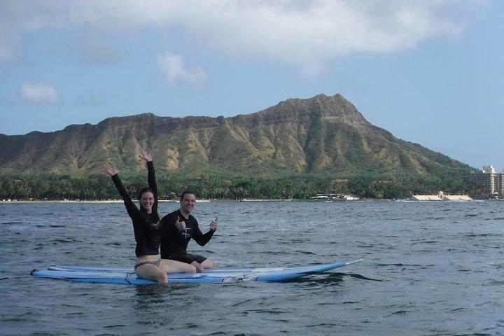 1.5-Hour Semi Private Surfing Lesson in Honolulu