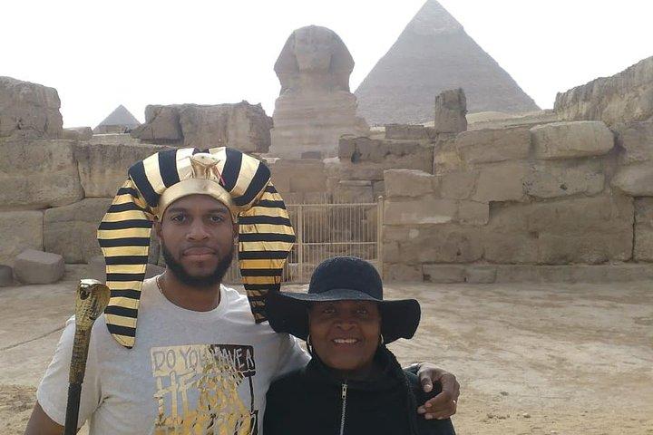4-hours private tour Giza pyramids and sphinx day tour