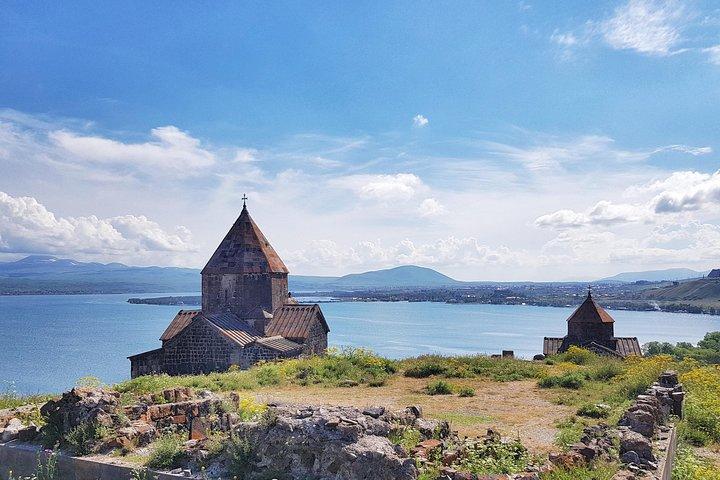 Best of Armenia: private 2-3 days tour to Yerevan w/ family lunch