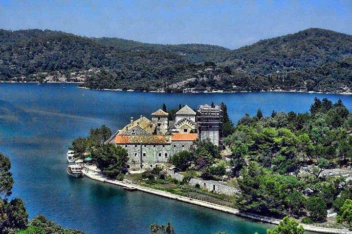 Mljet Island Private Tour with Fisher 20 Speedboat