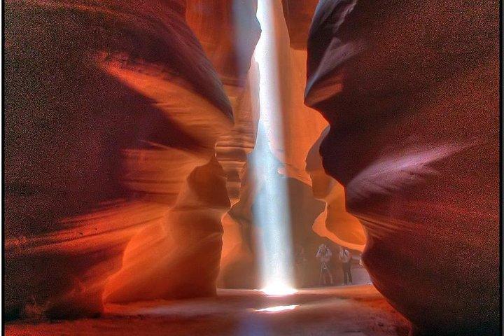 Antelope Slot Canyon and Horseshoe Bend Day Tour from Sedona