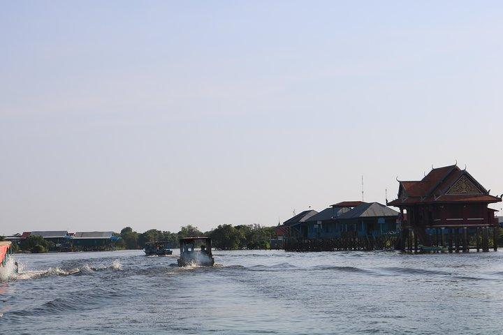 Tonle Sap Lake - Fishing Village & Flooded Forest