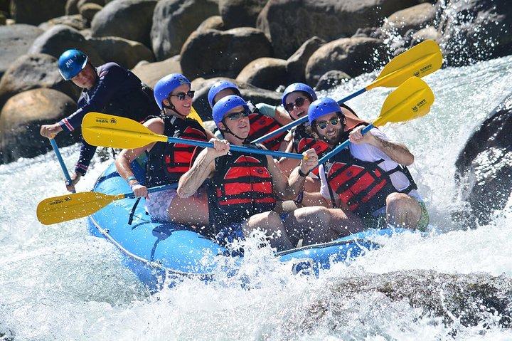 White Water River Rafting Class III-IV from La Fortuna-Arenal