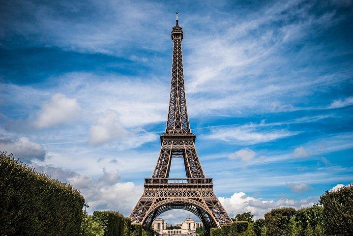 From Madrid: 14 Day Trip by Paris, Venice, Rome and more