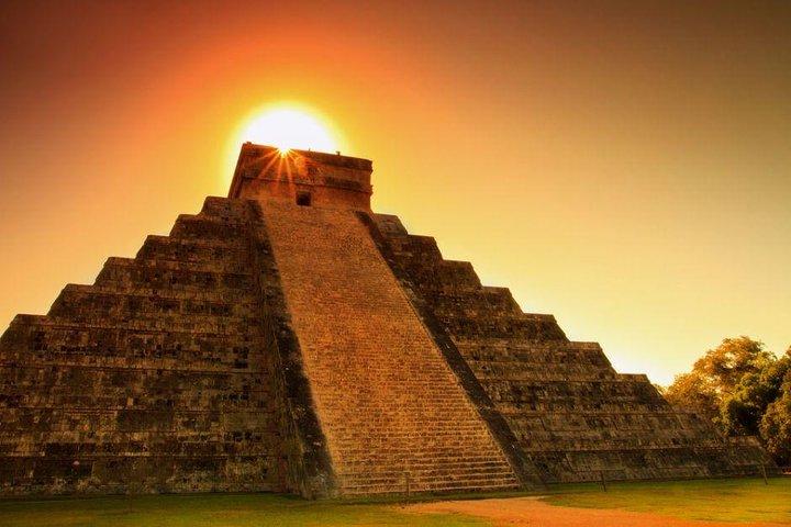 Discover Chichen Itza from Cancun or Maya Riviera