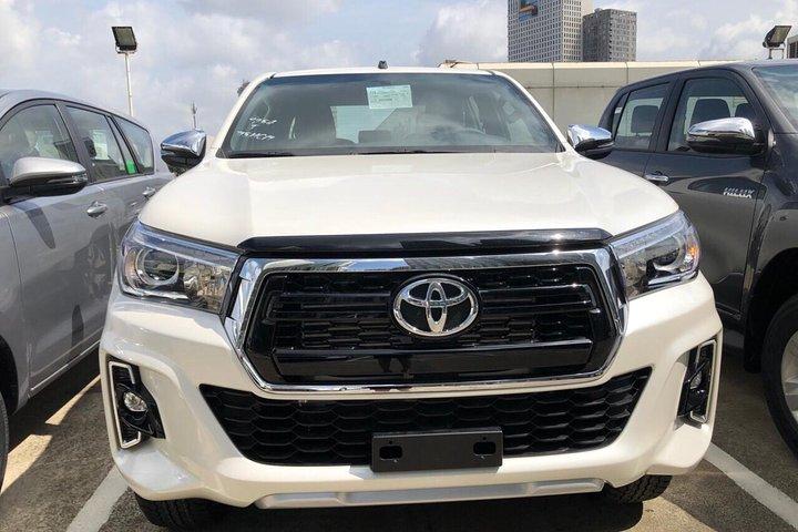 Noi Bai airport to Ha Noi city transfer by private car
