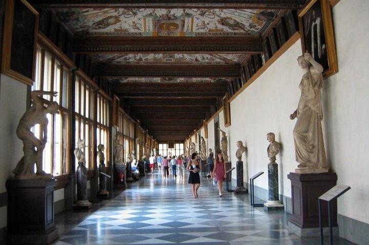Exclusive Early Morning Uffizi: Semi-Private with Private Option