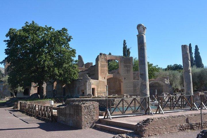 Small-Group Tour of Hadrian's Villa and Villa d'Este from Rome