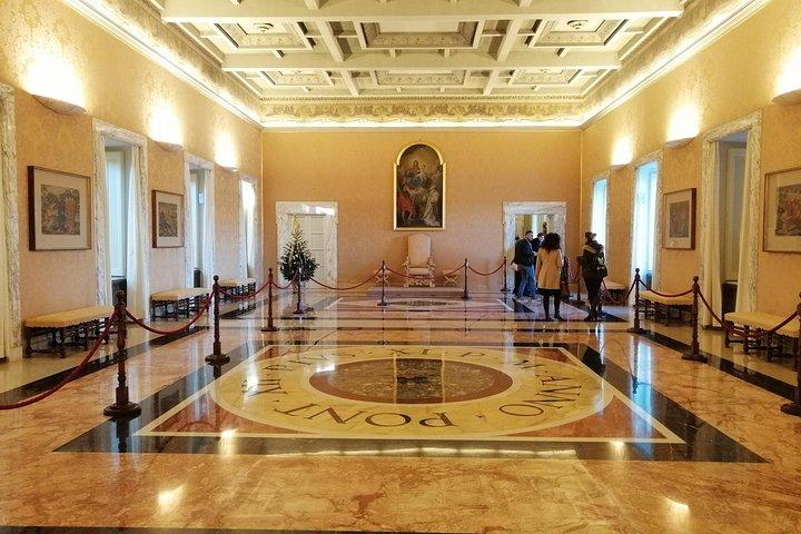 Castel Gandolfo from Rome: Apostolic Palace Private Tour with Van