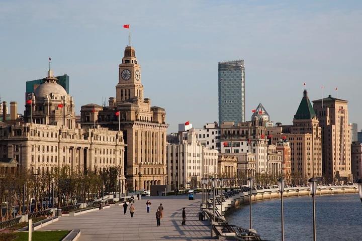 Shanghai Downtown Hotel to Baoshan Cruise Port:Private with Meet & Greet service