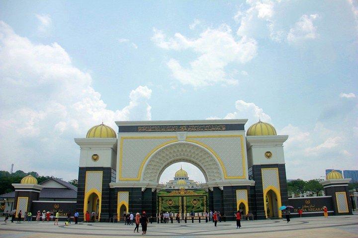 Wonders of KL with a Personal Driver