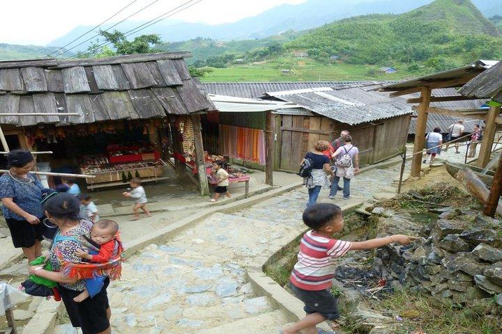 2-Days 3-Nights Sapa Trek with Night Train from Hanoi