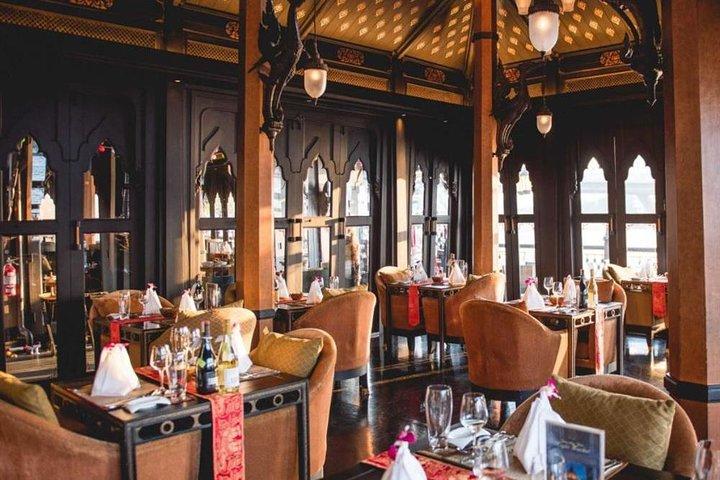 Shangri-La Hotel's Salathip Thai Restaurant Experience