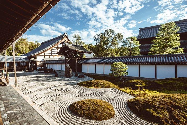 Kyoto Cultural Walking Tour: Fushimi Inari, Gion & Zen Temple