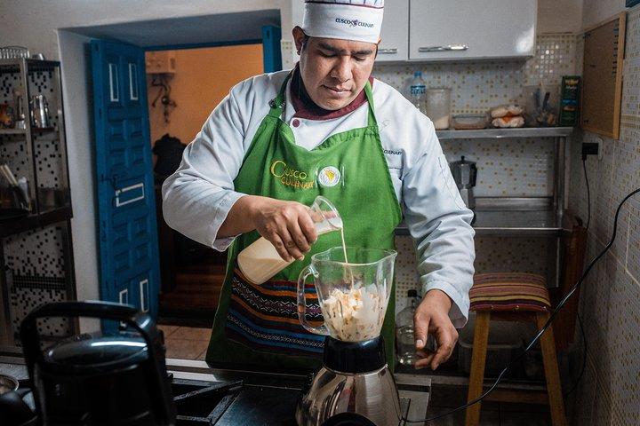 Local Market and Peruvian Cooking Class with Pisco Sour in Cusco