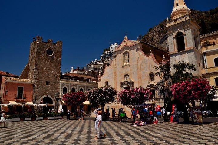 CATANIA TRANSFER to or from TAORMINA, GIARDINI NAXOS or SYRACUSE