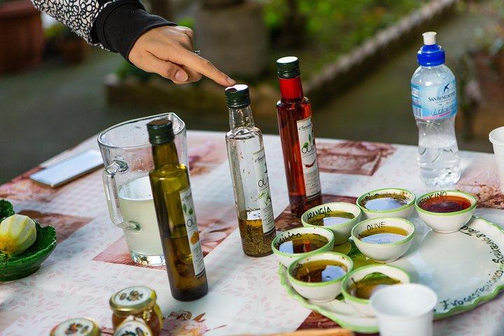 Sorrento Farm by Tuk Tuk: Cheese, Limoncello & Hands-On Pizza