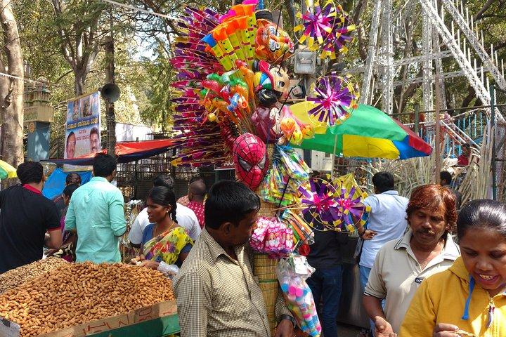 Sacred Bull walking tour in Bangalore with guide