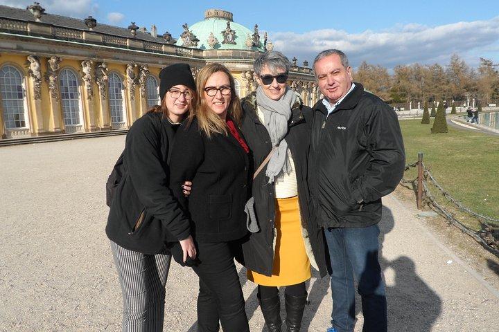 4 hours private tour to Potsdam and Wansee with a van