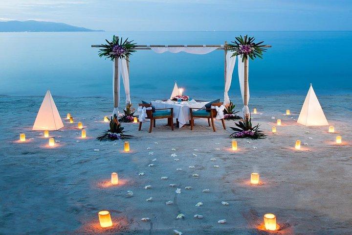Romantic Beachside Dinner at Melati Resort