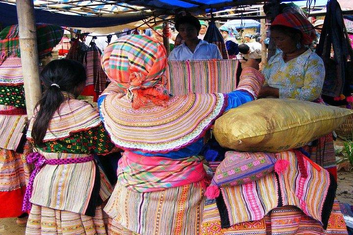 Sapa Easy Trek with Bac Ha Market 2D3N
