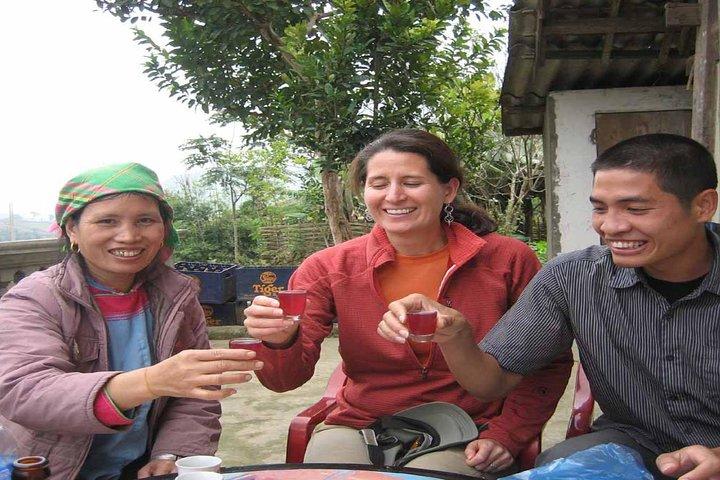 Sapa Easy Trek with Bac Ha Market 2D3N