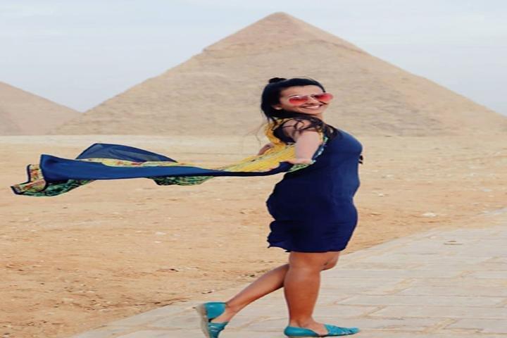 Private Guided Tour for Families to Saqqara Dahshur and Giza including Camel Ride and Lunch from Cairo