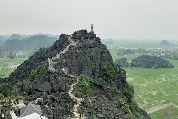 Ninh Binh Day Tour from Hanoi with Tam Coc Boat Trip & Mua Cave