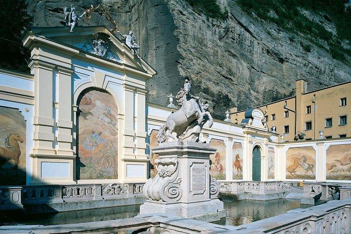 Salzburg and Lakes Day Trip from Vienna with Photo Stop in Melk