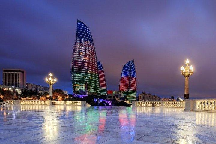 Baku Lights: the Night Tour illuminated by Baku lights