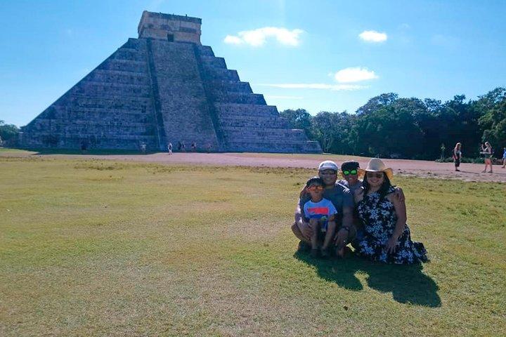 Private Chichen Itza Tour with Cenote Swim & Lunch from Cancun