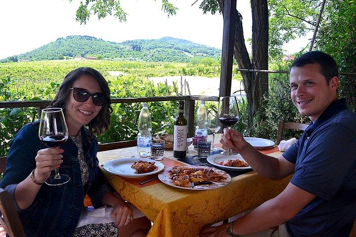 Full-Day Tuscany Castles Tour with Wine Tasting from Florence