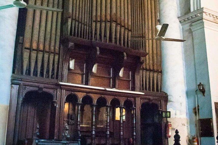 Visit Mother Teresa's house and Churches of Kolkata