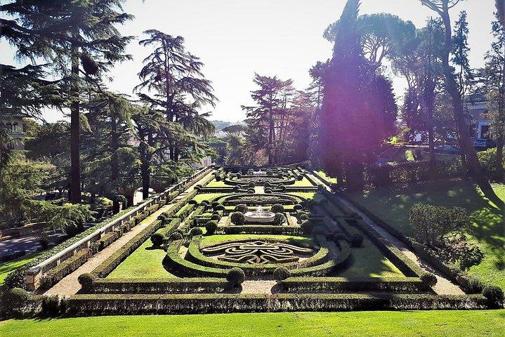 Rome: Vatican Museums and Gardens Private Tour - Pick up included