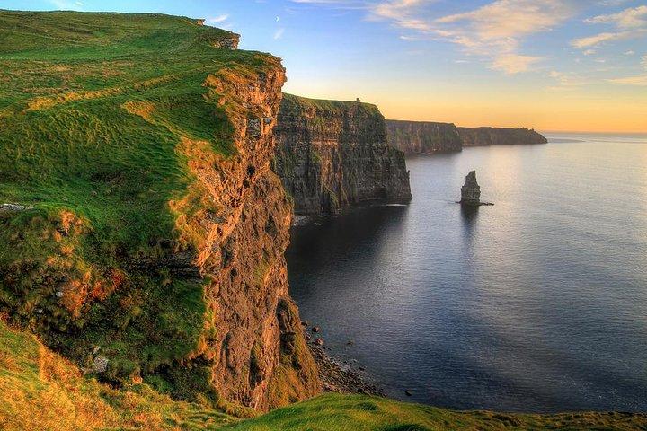 12:00 Cliffs of Moher Tour