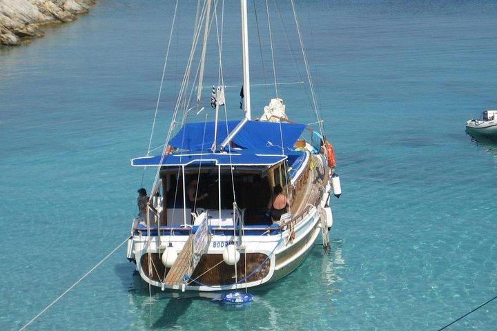 Bodrum Private Gulet Tour with Lunch