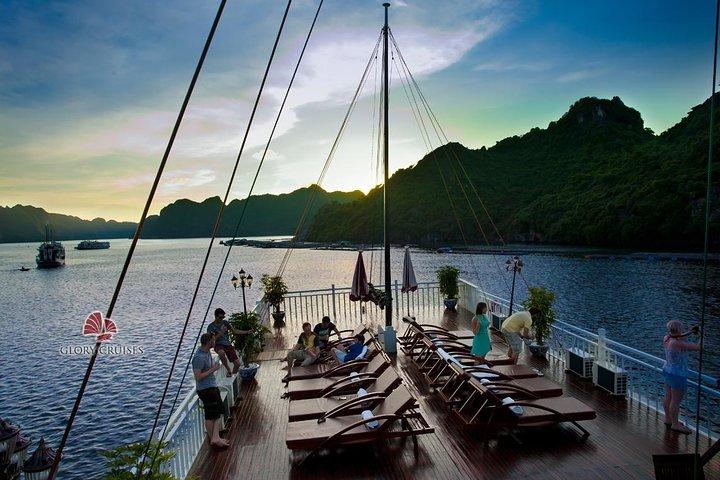 Halong Bay cruise 2 days 1 night