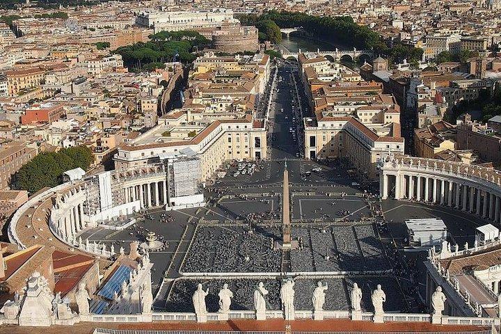 Guided Tour of the Vatican Museums, Sistine Chapel & St. Peter's