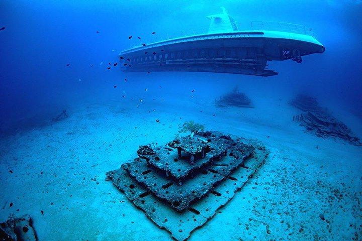 Oahu: Atlantis Submarine Adventure in Waikiki