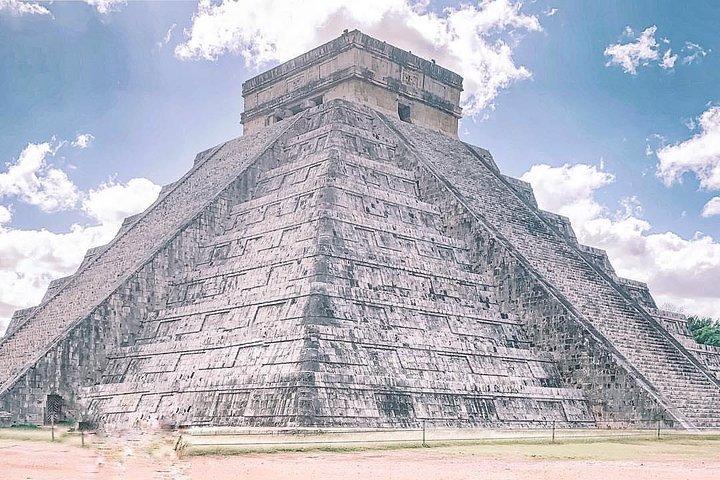 Discover Chichen Itza from Cancun or Maya Riviera
