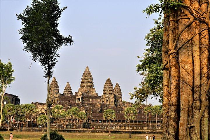 Full Day Temples Explorer - Small Group