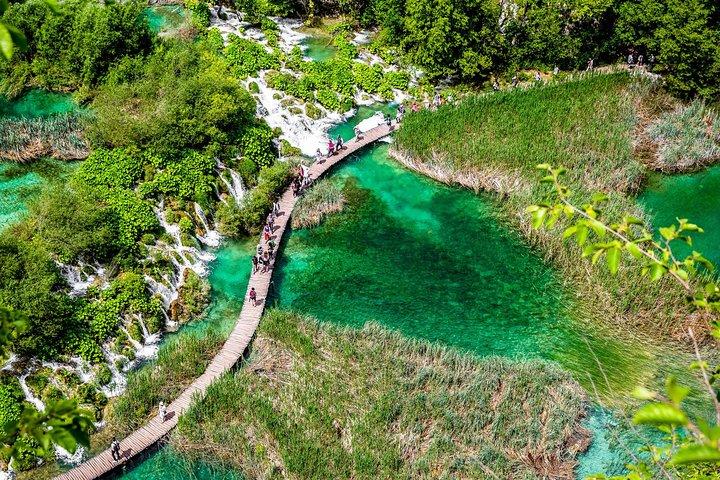 Guided transfer from Zagreb to Split with Plitvice Lakes stop