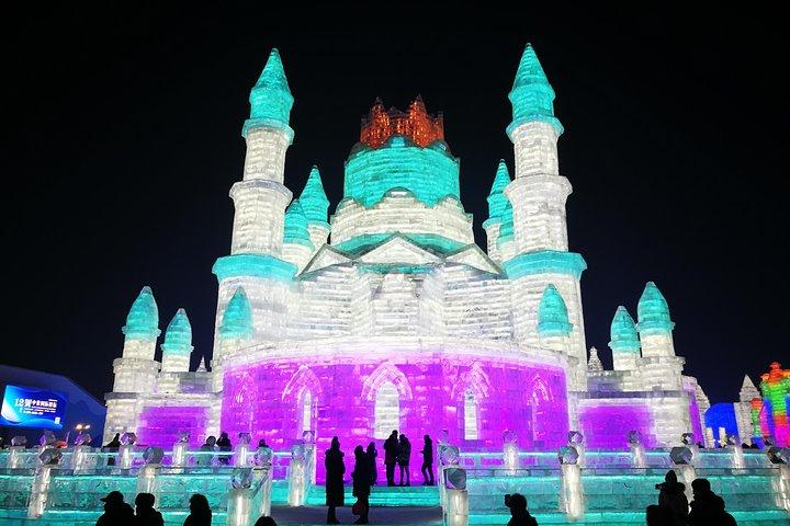 4-Day Private Harbin Tour Combo Package of Winter Highlights with Meal Options