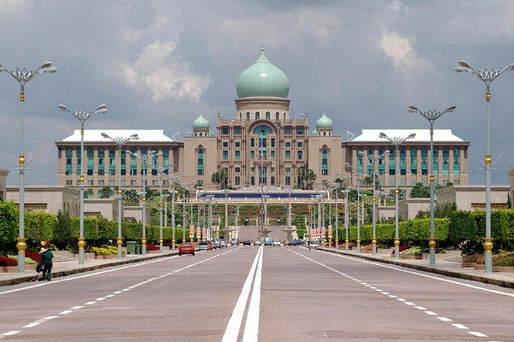 Now Everyone Can Visit KL 16hrs Private Tour from Singapore