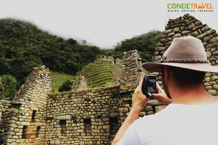 4-Days Inca Trail Trek to Machu Picchu