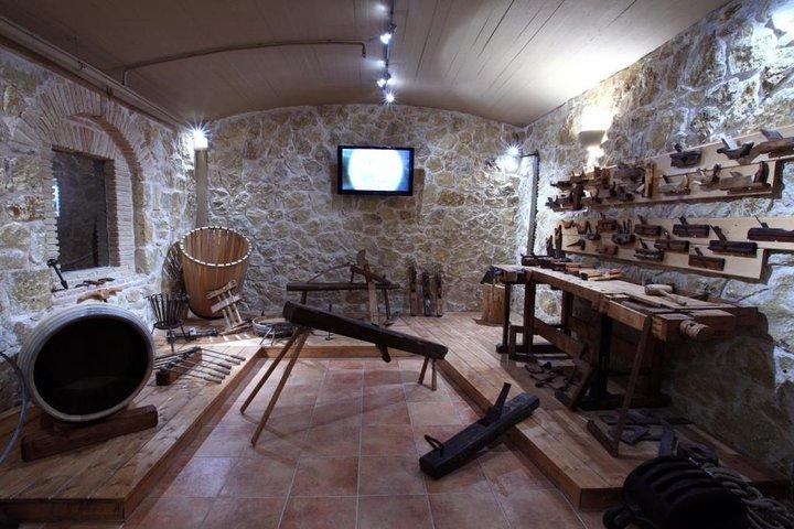 Private 4x4 Wine Tour from Athens to Marathon Lake and a Winery