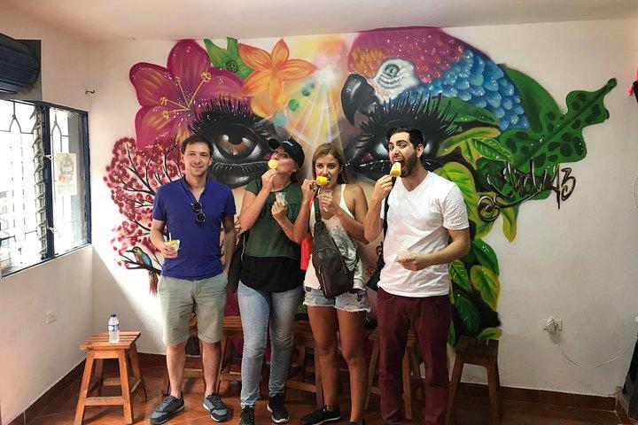 Coffee Tour & comuna 13 & cable car