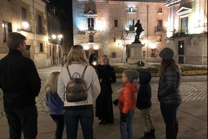 Madrid Night Walking Tour: Spanish Inquisition & Old City Legends