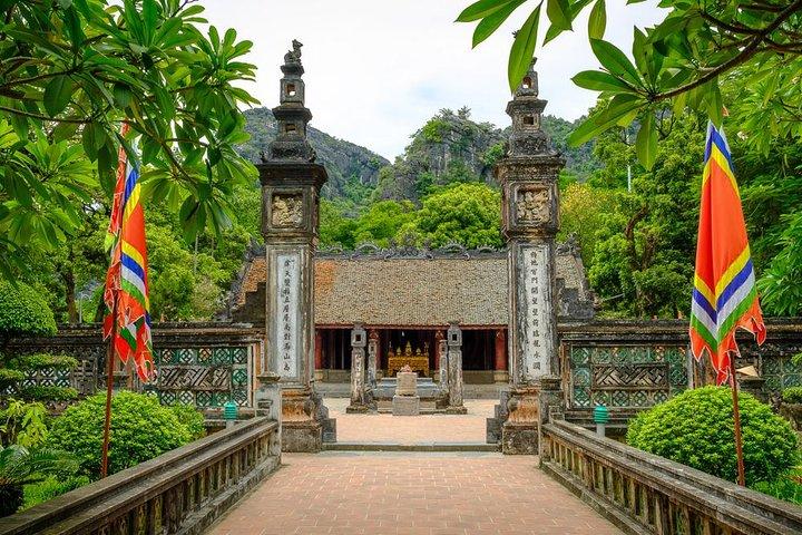 Ninh Binh: Hoa Lu - Tam Coc 1 Day Trip